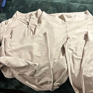OLD NAVY SET - EUC cropped power soft jacket and extra high rise flare pants